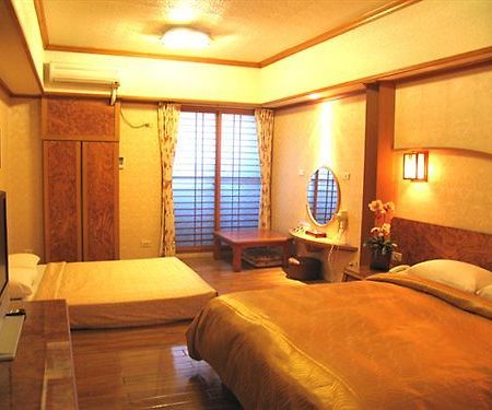 Sin Fu Business Hotel Taichung Eksteriør billede