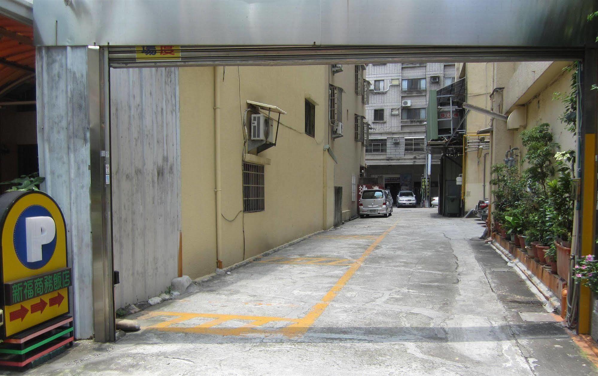 Sin Fu Business Hotel Taichung Eksteriør billede