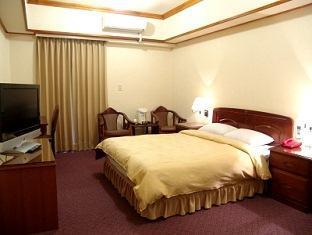 Sin Fu Business Hotel Taichung Eksteriør billede
